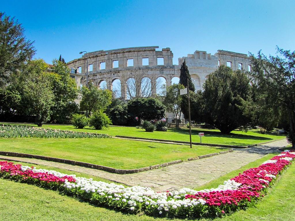 6 Apartment Pula
